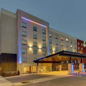 Holiday Inn Express & Suites - Nashville Metrocenter Downtown, An Ihg Hotel